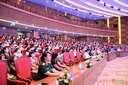 Hơn 700 đại biểu tham gia Hội nghị khoa học điều dưỡng Bệnh viện Trung ương Quân đội 108